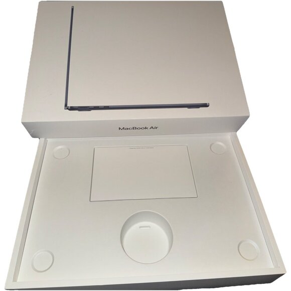Apple MacBook Air M4 Chip 16GB 256GB 13-inch Model A3240 EMPTY BOX ONLY - Picture 1 of 10